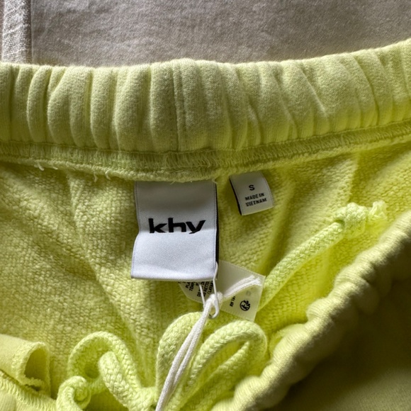 KHY by Kylie Jenner - Picture 5 of 5